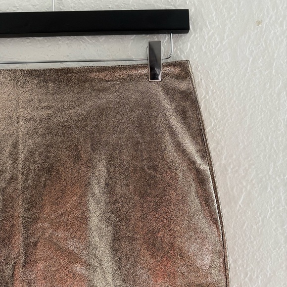 NWT Forever 21 Shimmery Gold Mini Skirt - Picture 2 of 5